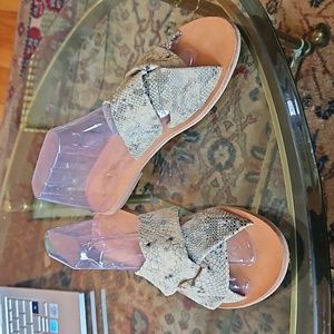 NWOT Free People Criss-cross Snake Print Flats